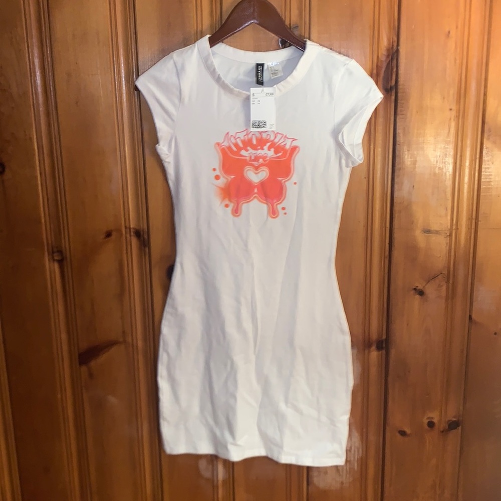 T-shirt dress